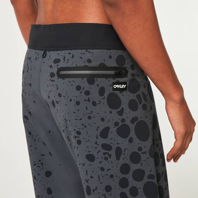 Oakley broasca neagra boardshort maven rc 20\". haine 620J2913