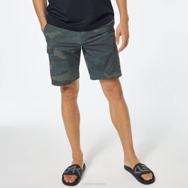 camo verde cu pensulă