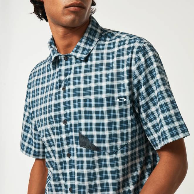 Oakley verificați spălarea cu pietre reducere de cămașă de soare haine 620J2284