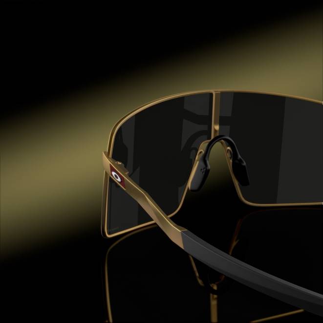 Oakley Lentile prizm negre, cadru auriu mat sutro ti patrick mahomes ii collection ochelari 620J218
